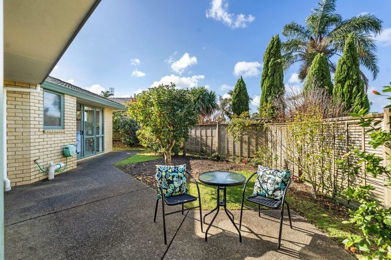 Photo of property in 24 Tauranga Place, Orewa, 0931