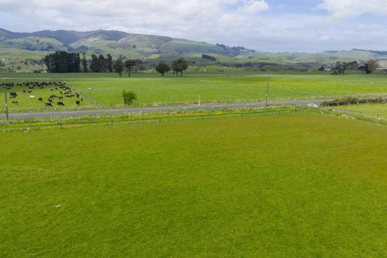 Photo of property in 643b Pohangina Road, Ashhurst, 4884