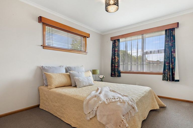 Photo of property in 33 Wingate Street, Redwood, Christchurch, 8051