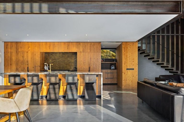 Photo of property in 68 Sicilian Lane, Lake Hayes, Queenstown, 9371