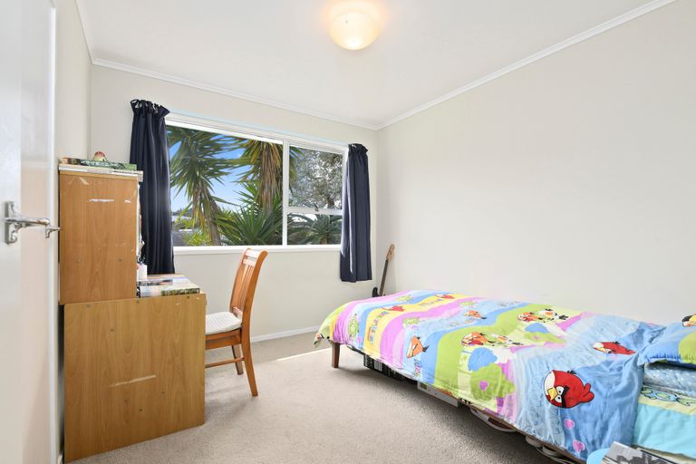 Photo of property in 5 Sari Place, Massey, Auckland, 0614