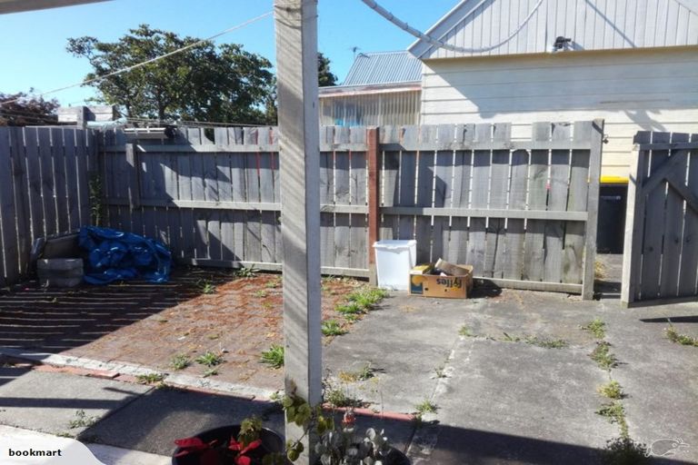 Photo of property in 918 Avonside Drive, Avondale, Christchurch, 8061