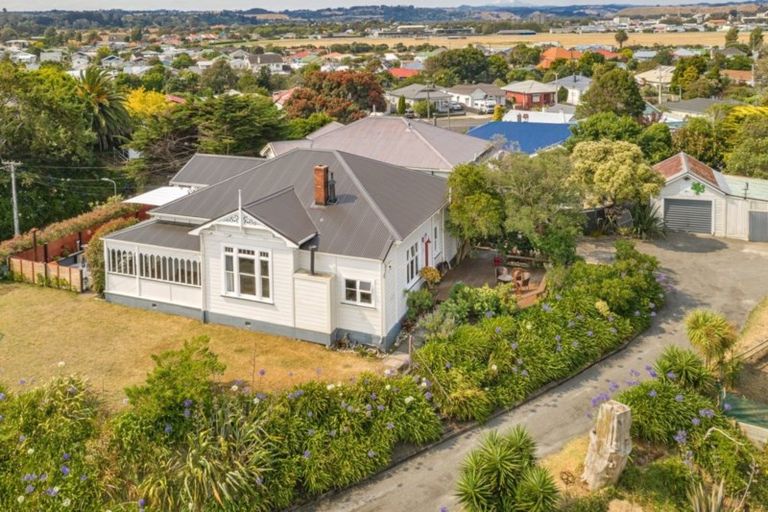 Photo of property in 15 Tawa Street, Gonville, Whanganui, 4501