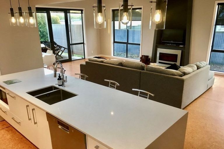 Photo of property in 6 Hohiria Street, Waikanae Beach, Waikanae, 5036