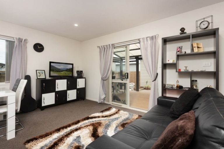 Photo of property in 11 Kamahi Crescent, Papamoa Beach, Papamoa, 3118