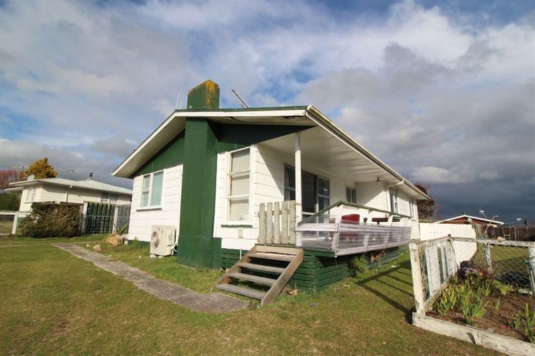 Photo of property in 6 Matata Place, Tokoroa, 3420