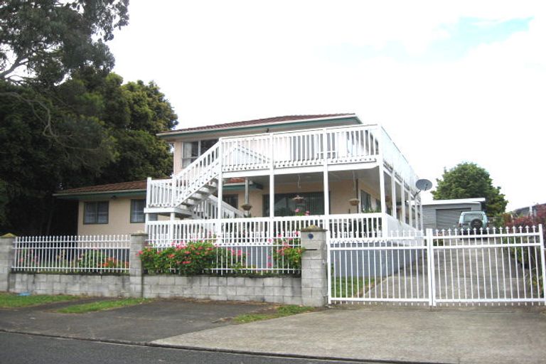 Photo of property in 169 Chichester Drive, Rosehill, Papakura, 2113