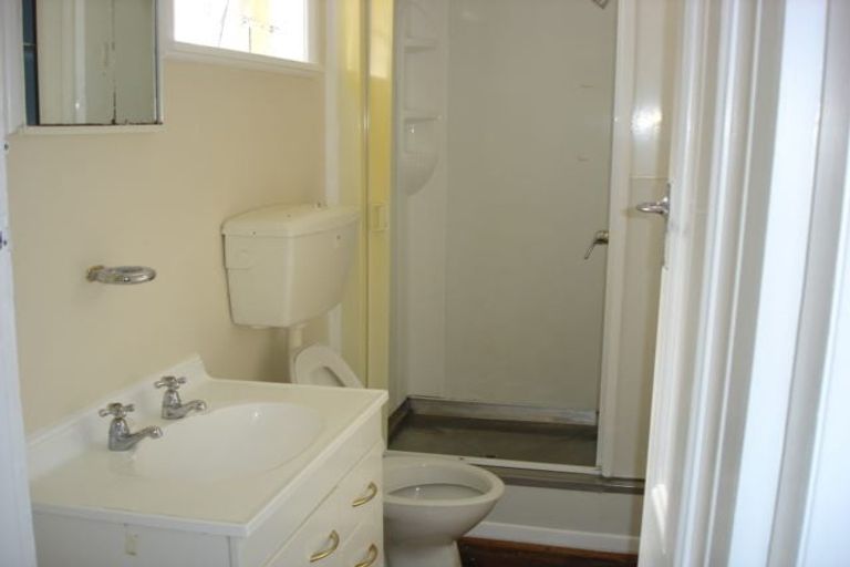 Photo of property in 10 Salisbury Avenue, Mount Cook, Wellington, 6021