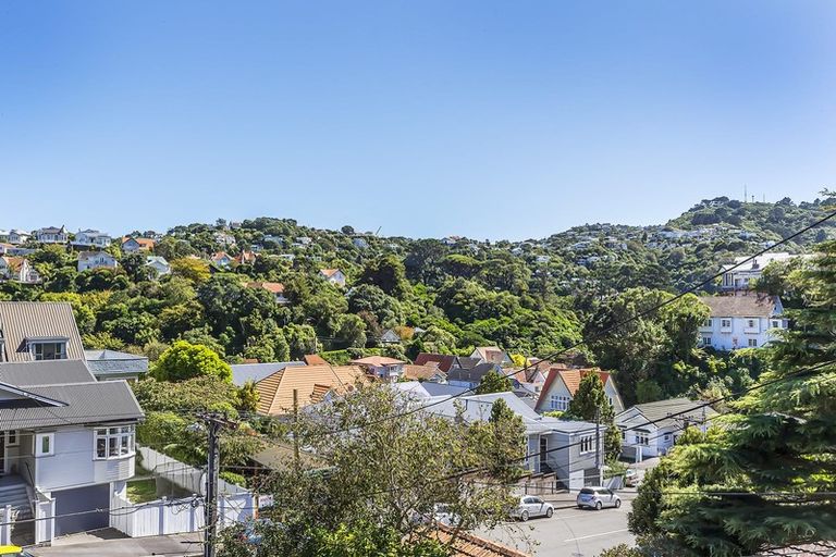 Photo of property in 9 Rimu Road, Kelburn, Wellington, 6012