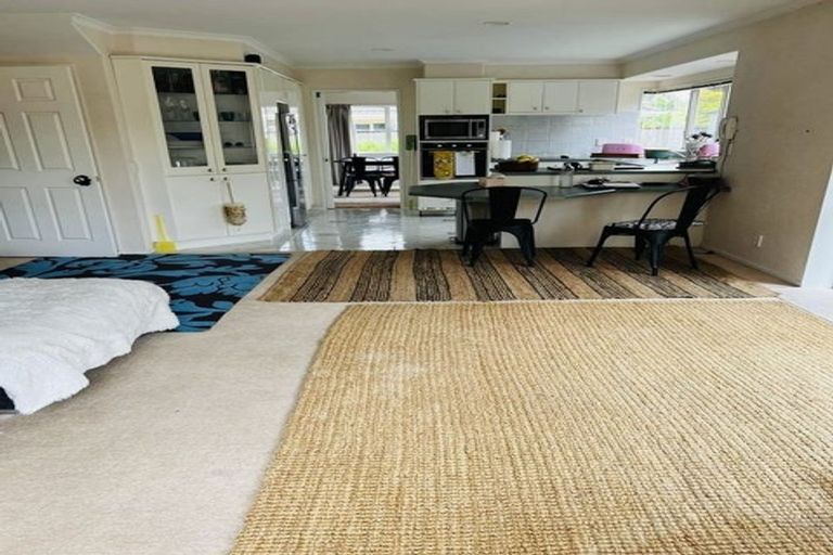 Photo of property in 41 Corta Bella Place, Golflands, Auckland, 2013