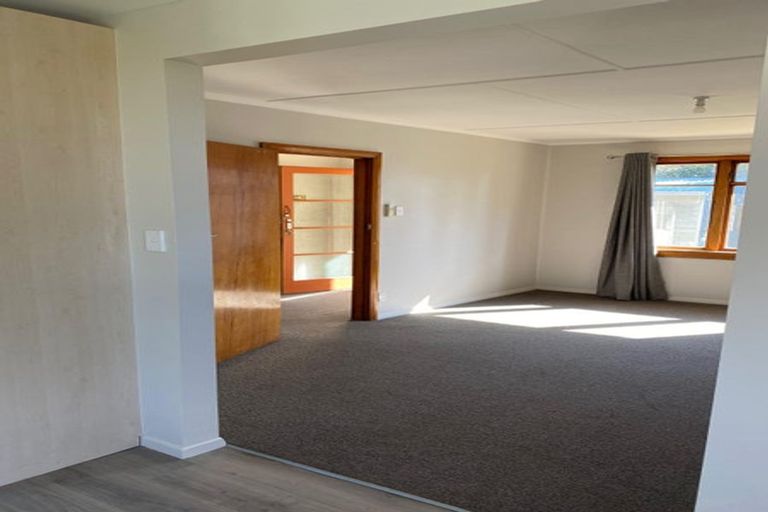 Photo of property in 6 Parsonage Road, Waimate, 7924