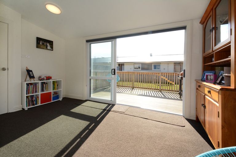 Photo of property in 156 Bay View Road, South Dunedin, Dunedin, 9012