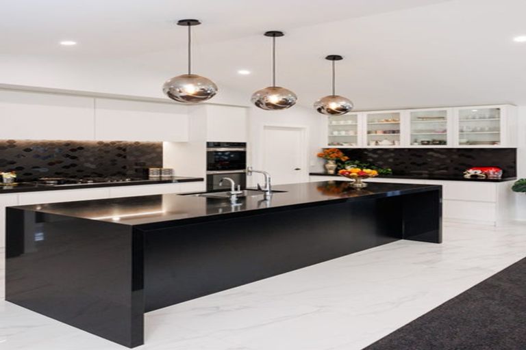 Photo of property in 9 Ivy Lane, Kelvin Grove, Palmerston North, 4414