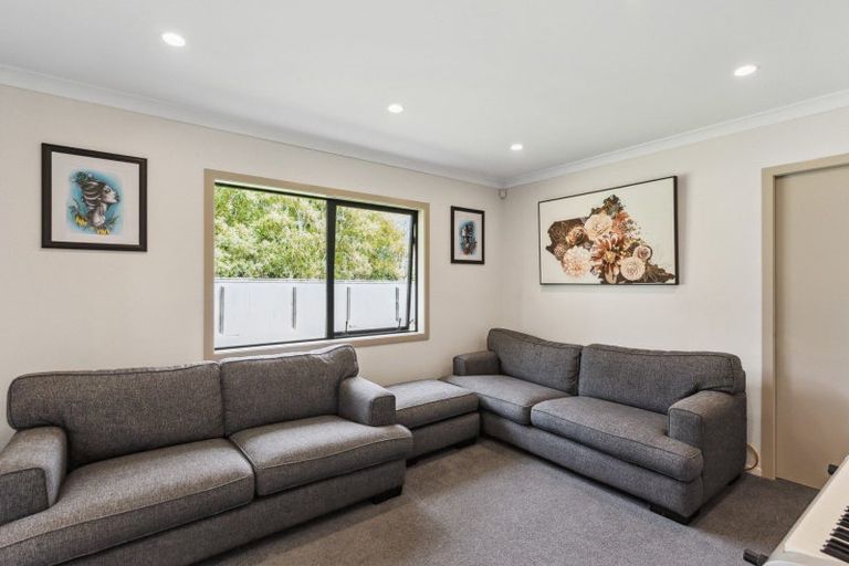 Photo of property in 53 Bruce Road, Levin, 5510