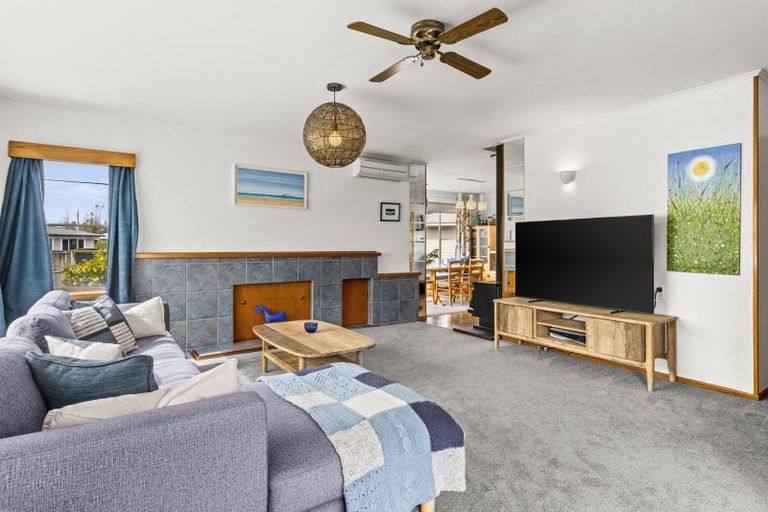 Photo of property in 32 Hyla Road, Haumoana, 4102