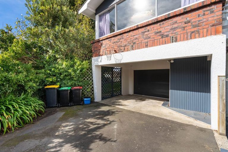 Photo of property in 18 Colquhoun Street, Glenross, Dunedin, 9011