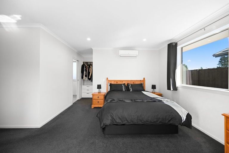 Photo of property in 9 Waikaka Place, Rototuna North, Hamilton, 3210