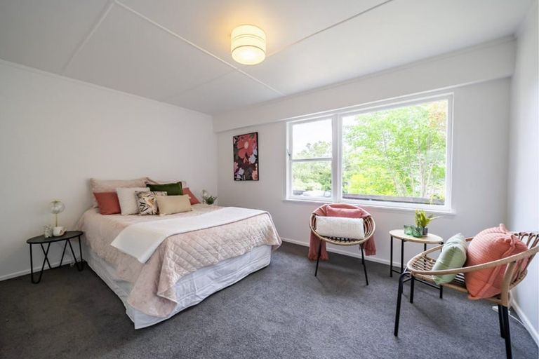 Photo of property in 5 Harlow Grove, Wainuiomata, Lower Hutt, 5014