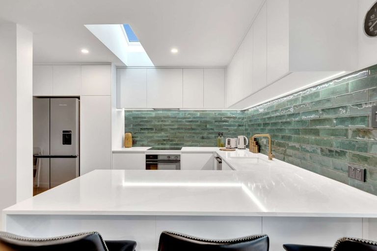 Photo of property in 18d Montgomery Terrace, Hokowhitu, Palmerston North, 4410