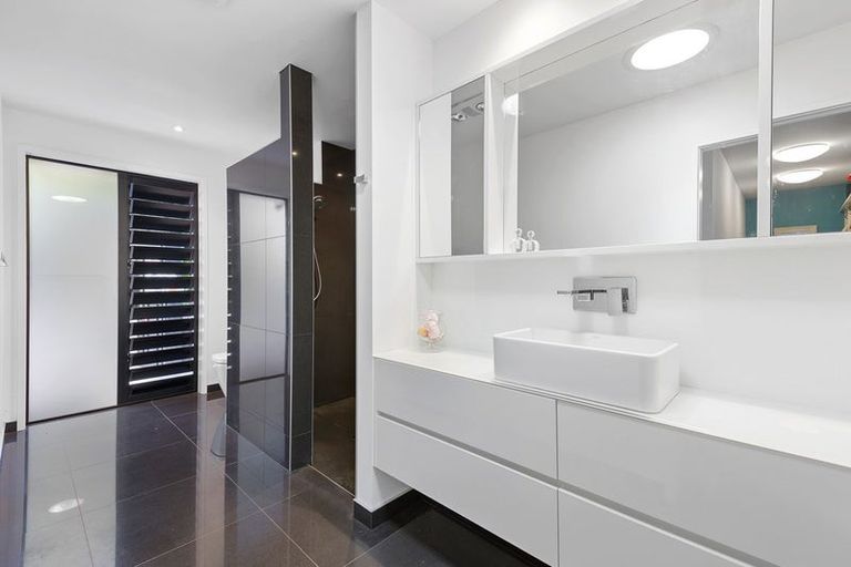 Photo of property in 14 Brooklands Road, Brooklands, New Plymouth, 4310