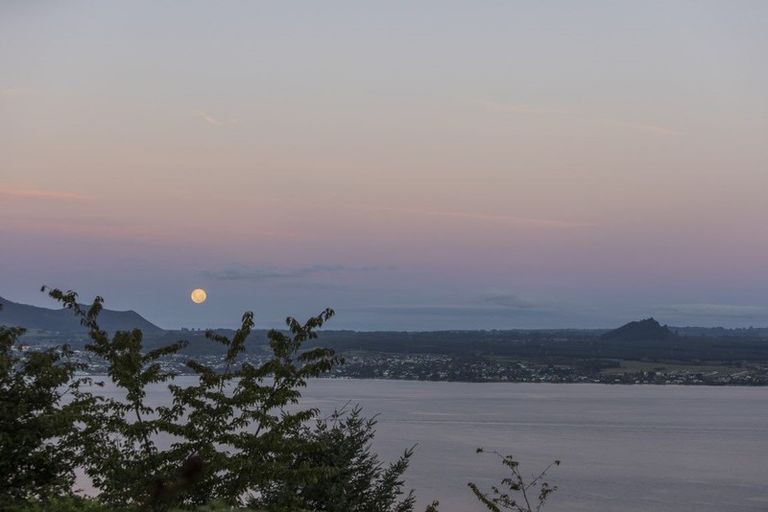 Photo of property in 65 Mapara Road, Acacia Bay, Taupo, 3385