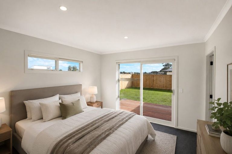 Photo of property in 19 Hawera Avenue, Levin, 5510