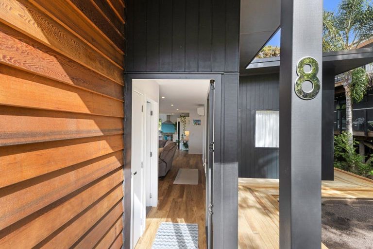 Photo of property in 8 Island View Close, Paihia, 0200