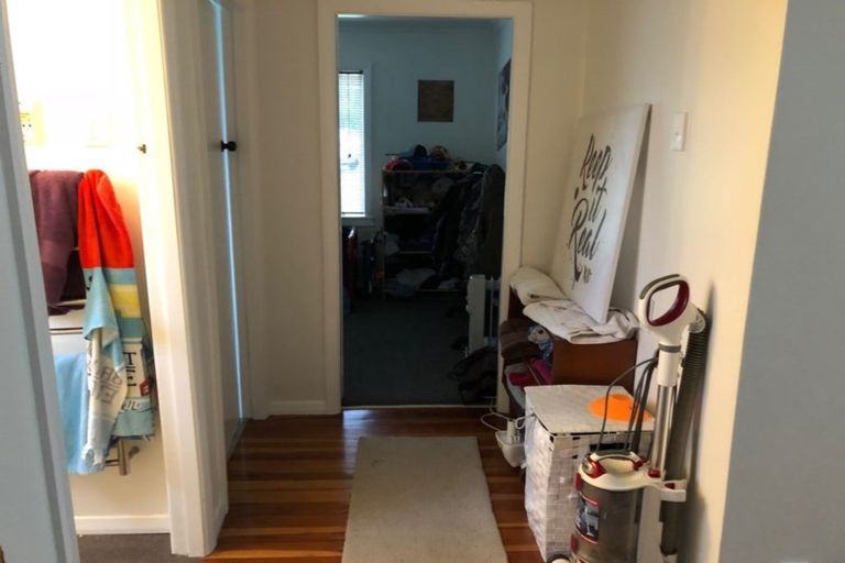 Photo of property in 18b South Street, Tawa, Wellington, 5028