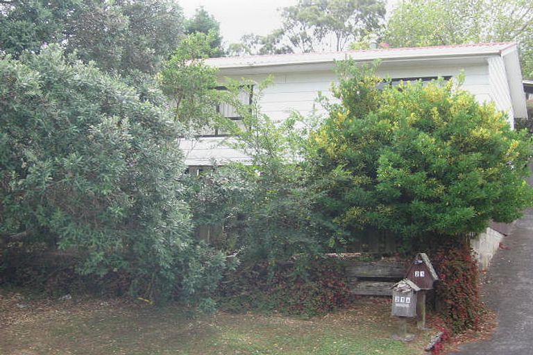 Photo of property in 21 Edgeworth Road, Glenfield, Auckland, 0629