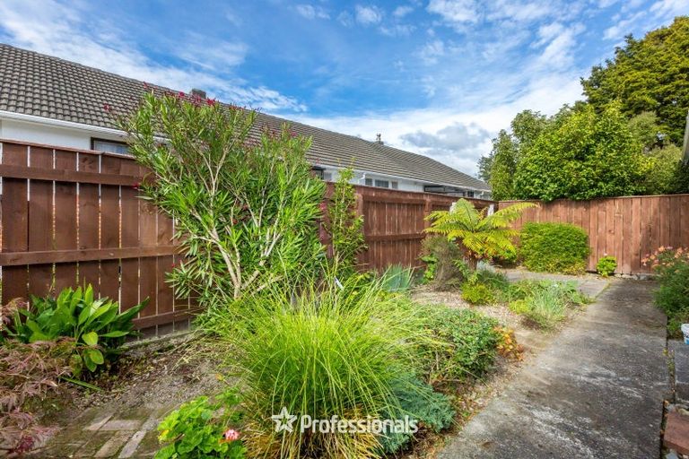 Photo of property in 2/37 Tararua Street, Trentham, Upper Hutt, 5018