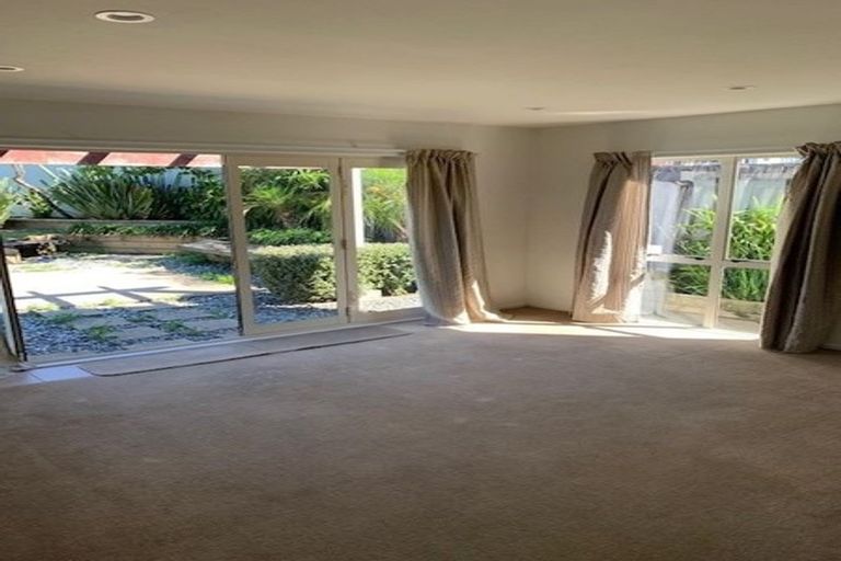 Photo of property in 2/6 Nile Road, Milford, Auckland, 0620