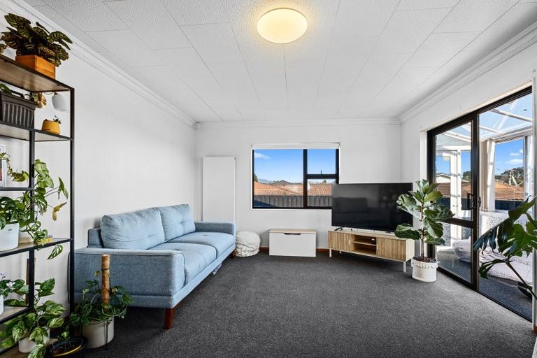 Photo of property in 19 Tukapa Street, Westown, New Plymouth, 4310