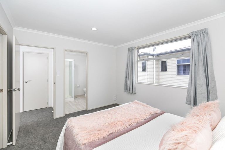 Photo of property in 4/11 Beatty Street, Melville, Hamilton, 3206
