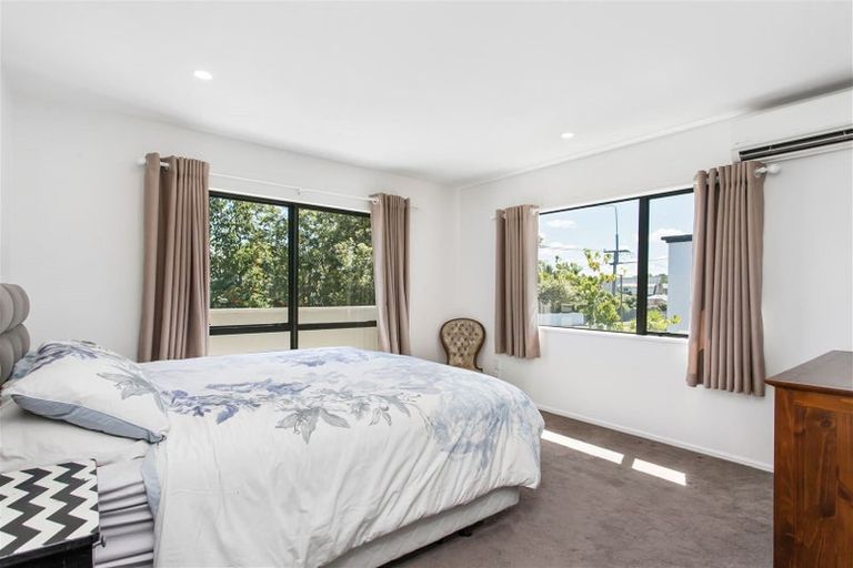 Photo of property in 18 Kotare Street, Fendalton, Christchurch, 8041