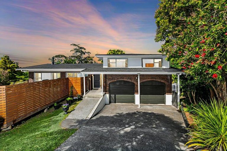 Photo of property in 7 Highlight Parade, Te Atatu South, Auckland, 0610