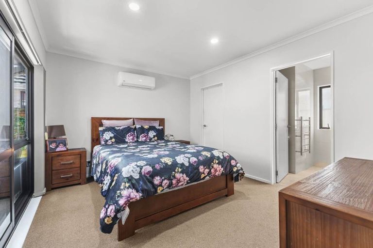 Photo of property in 29 Tarapiroe Avenue, Takanini, 2112