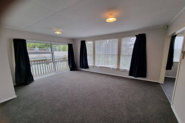 Photo of property in 92 Ironside Road, Johnsonville, Wellington, 6037