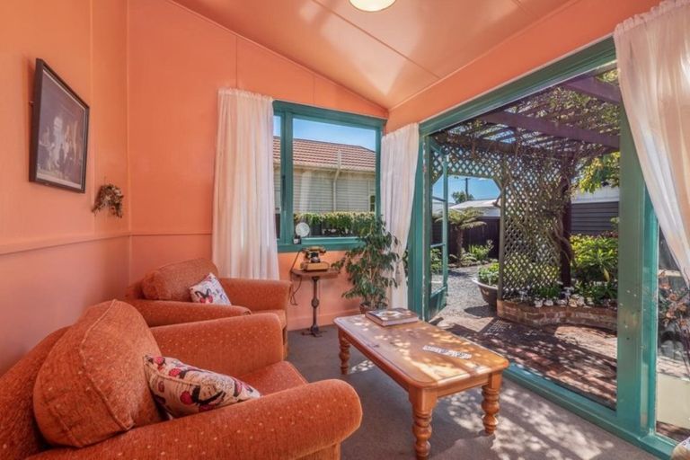 Photo of property in 95 Fisher Avenue, Beckenham, Christchurch, 8023