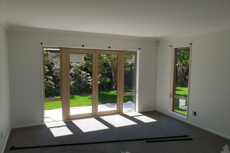 Photo of property in 2 Tanu Place, Parklands, Christchurch, 8083