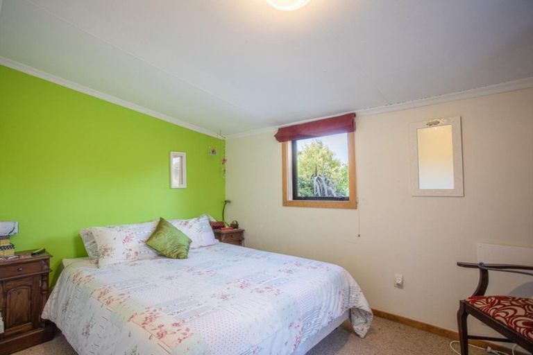 Photo of property in 112 Rocks Highway, Riverton/aparima, Riverton, 9822