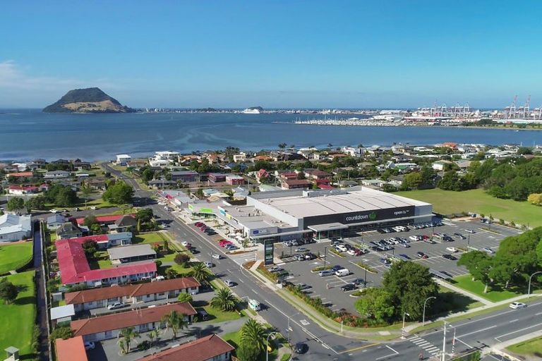 Photo of property in 12a Seaview Road, Otumoetai, Tauranga, 3110