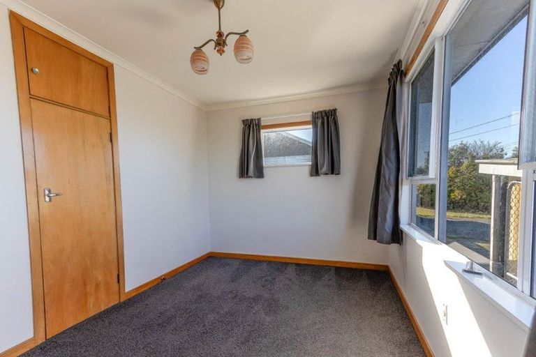 Photo of property in 5 Ngahina Street, Marton, 4710