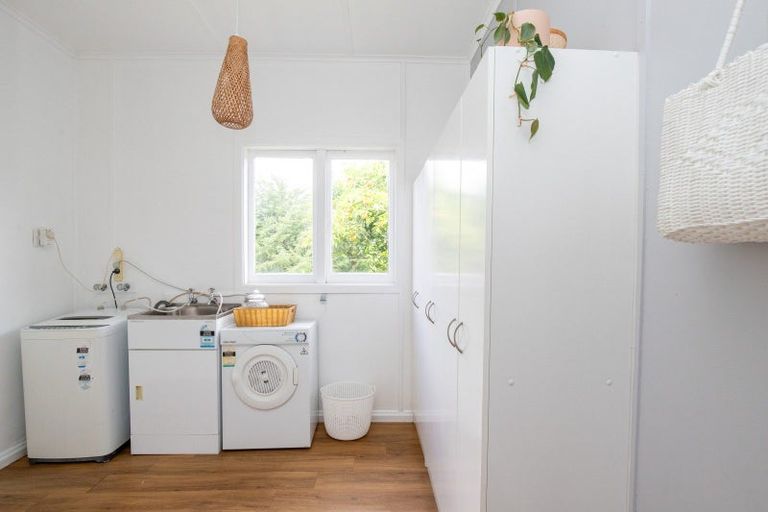 Photo of property in 2 Mahuta Road, Waitakaruru, Ngatea, 3576