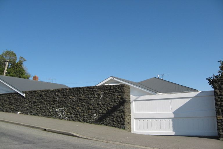 Photo of property in 86 Dyers Pass Road, Cashmere, Christchurch, 8022