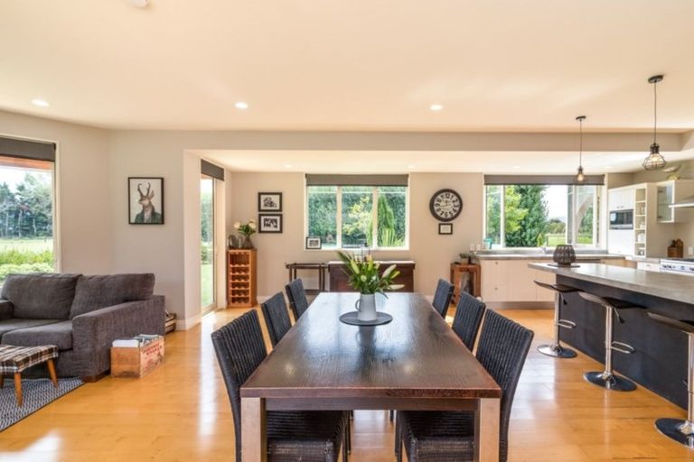 Photo of property in 287 Jarvis Road, Motukarara, Christchurch, 7674
