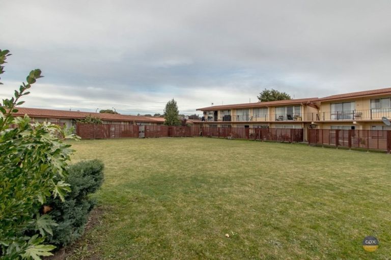 Photo of property in Marewa Lodge Apartments, 13/44 Taradale Road, Marewa, Napier, 4110