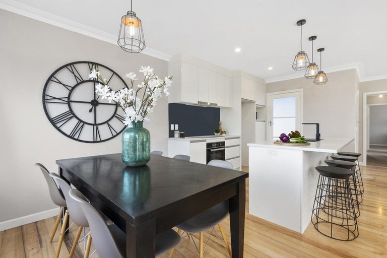 Photo of property in 23 Karaka Road, Otumoetai, Tauranga, 3110