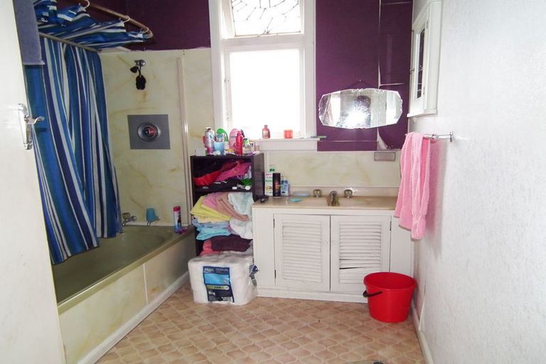 Photo of property in 32 Balmoral Street, Oamaru North, Oamaru, 9400