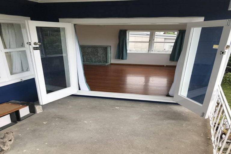 Photo of property in 4 Tui Road, Raumati Beach, Paraparaumu, 5032