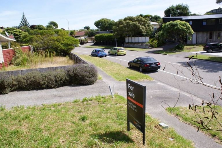 Photo of property in 12 Weggery Drive, Waikanae Beach, Waikanae, 5036